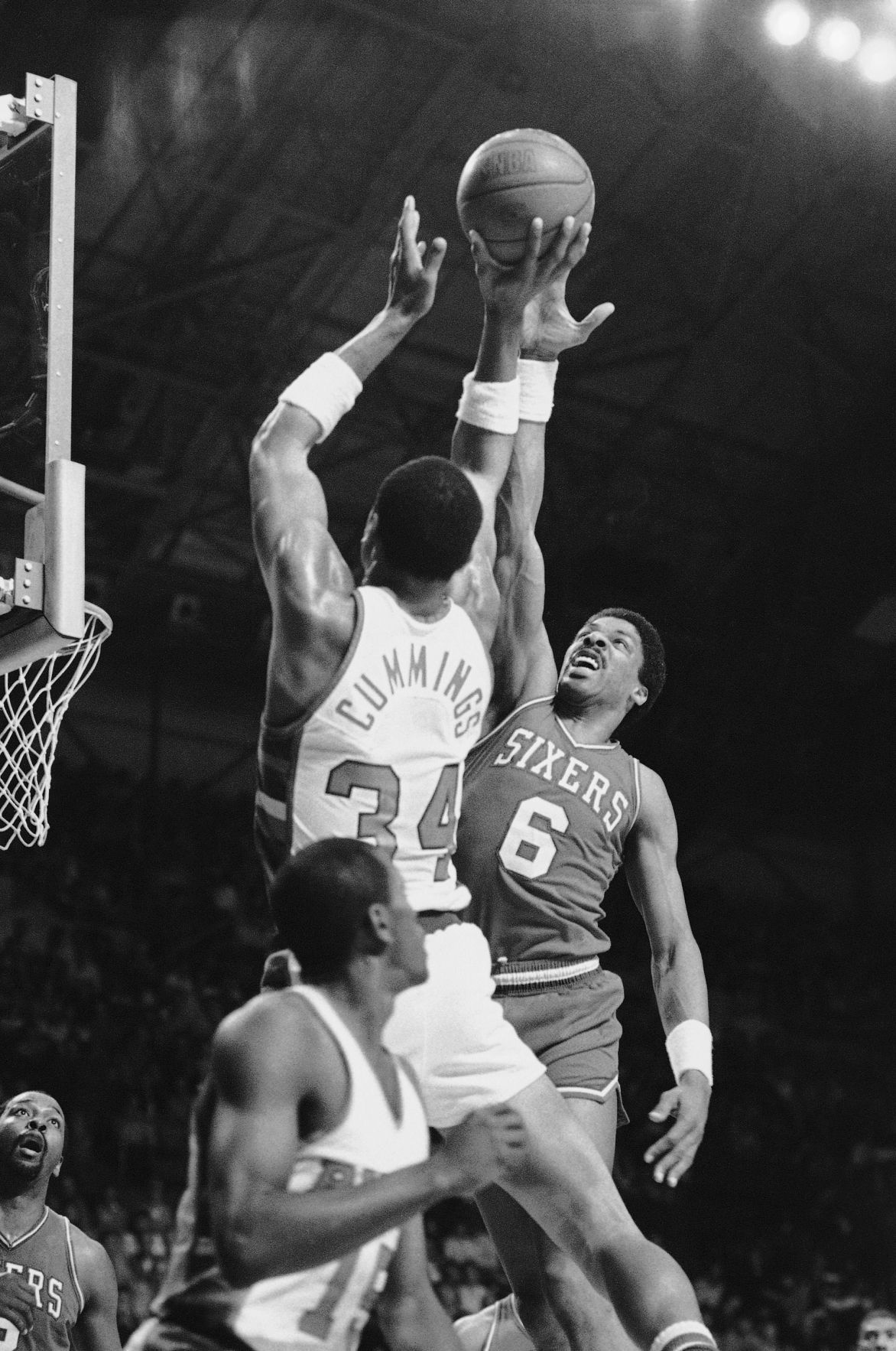 76ers vs Bucks NBA Playoffs - 1985